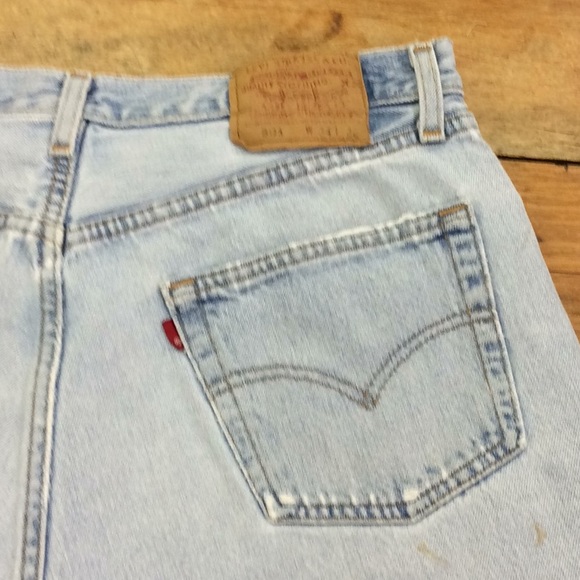 Levi’s Jean Shorts - Picture 2 of 8